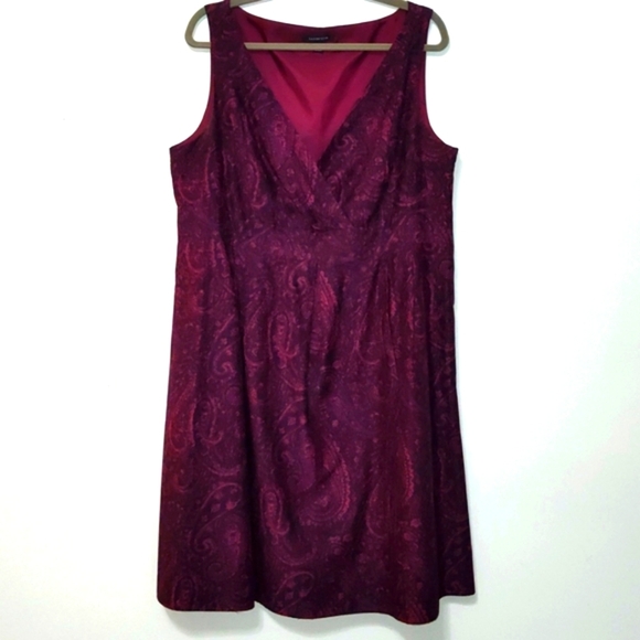 Land's End Dress 16 V Neck Sleeveless Knee Length Midi Purple Paisley A-Line - Picture 1 of 16